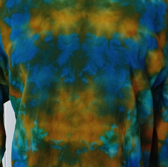 Summer at The Lake Adult Large Long Sleeve Scrunch Tie Dye Tee - Picture 6 of 7